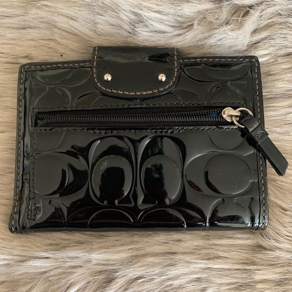 Vintage Coach Wallet - Picture 2 of 3